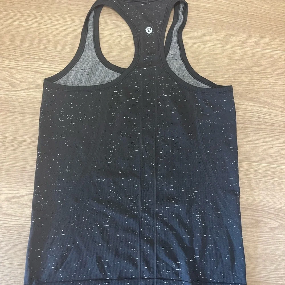 Lululemon Swiftly Tech Racerback Tank Black/White Speckle SZ 6 NWOT Condition - Picture 7 of 10